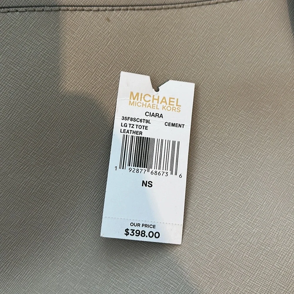 Michael Kors Shoulder Bag - Picture 10 of 11